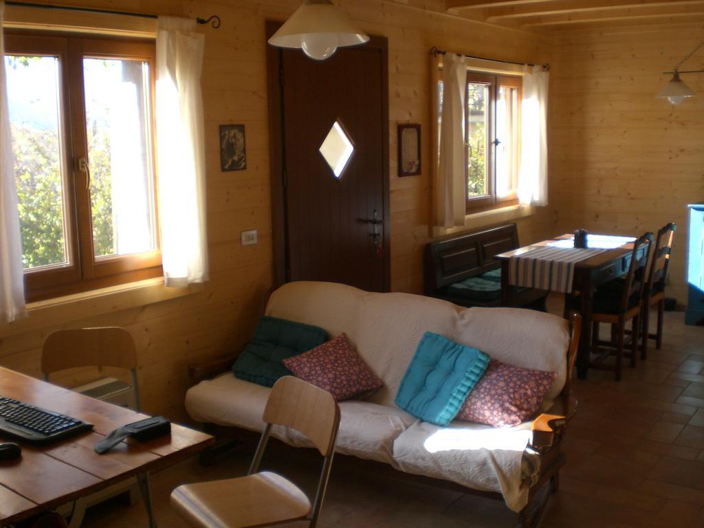 Pera Rionda Bed & Breakfast Caprie ภายนอก รูปภาพ